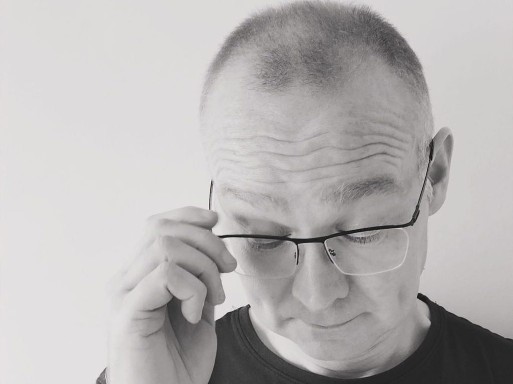 Richy McLoughlin - Slipping Away Review