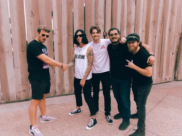 DONEFOR - Realigned (Song Review)